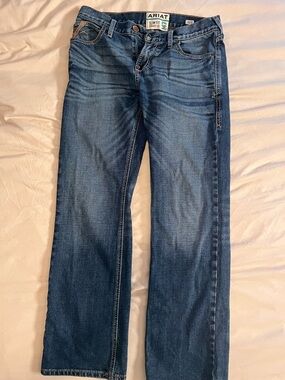 Ariat Slim Fit Straight Leg Jeans in Medium Blue Wash